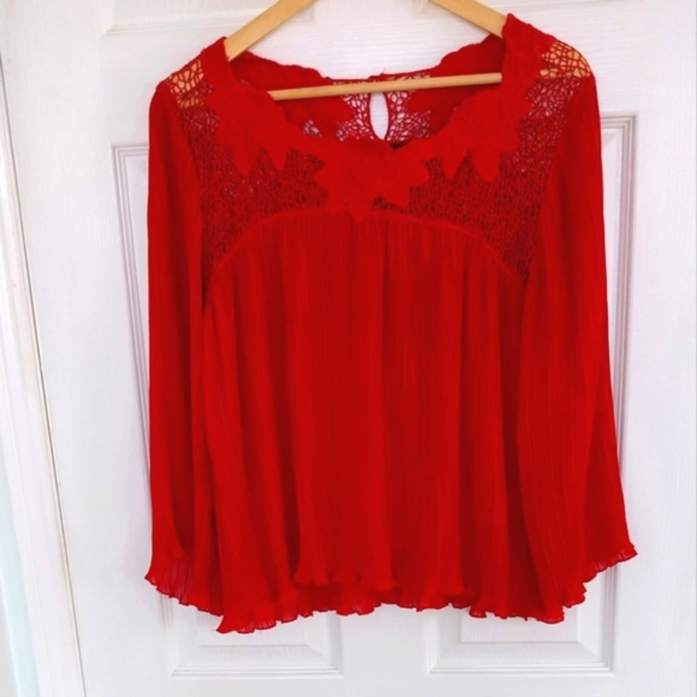Nanette Lepore NYC Blouse Pleated with Lace